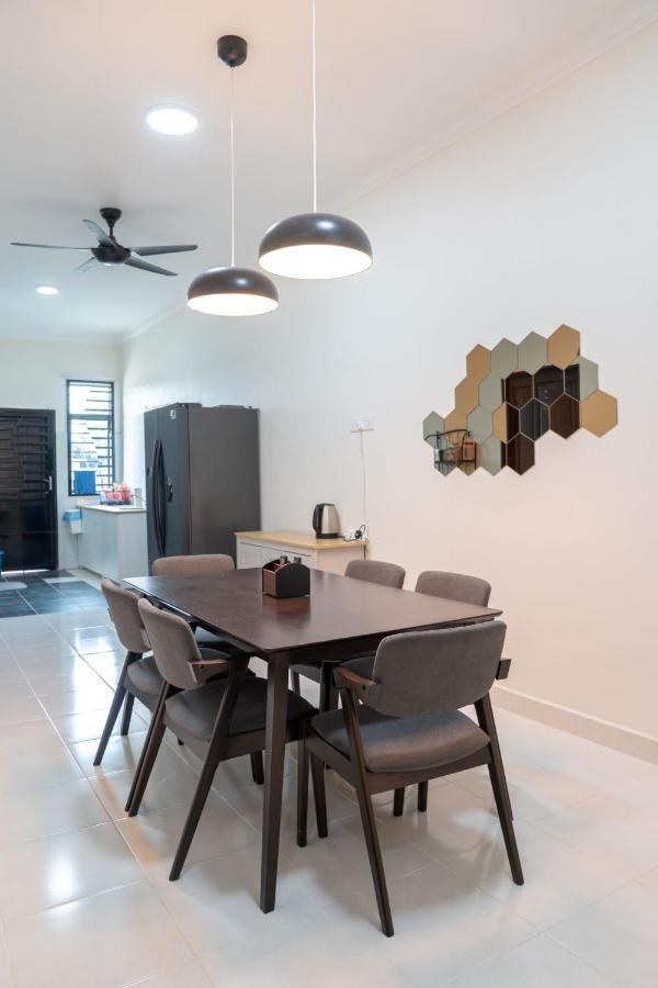 Hilmera Guesthouse 关丹 外观 照片